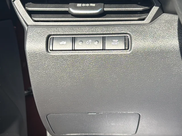 Used 2024 Red Nissan 2.5 SV image 29