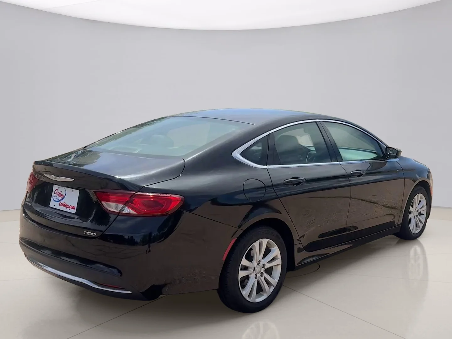 Used 2015 Black Chrysler LIMITED image 5