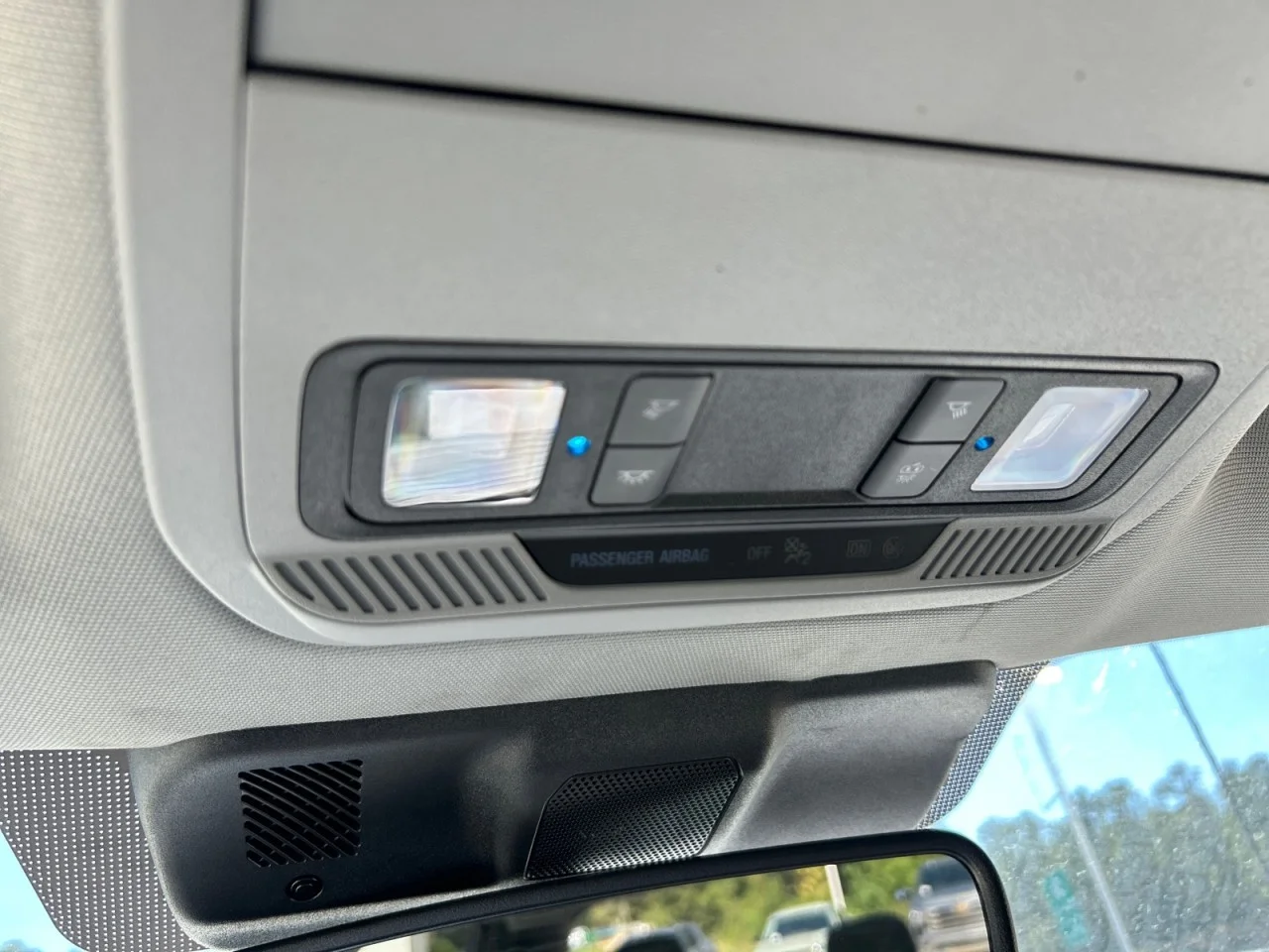 Used 2023 White Ford XL image 17