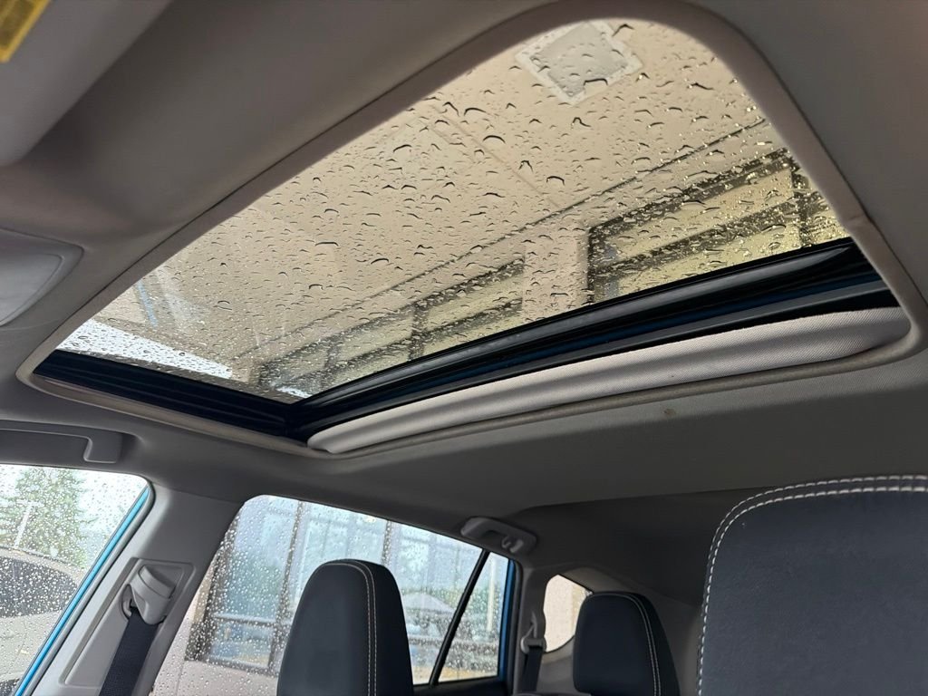 Used 2018 Electric Toyota XLE image 11