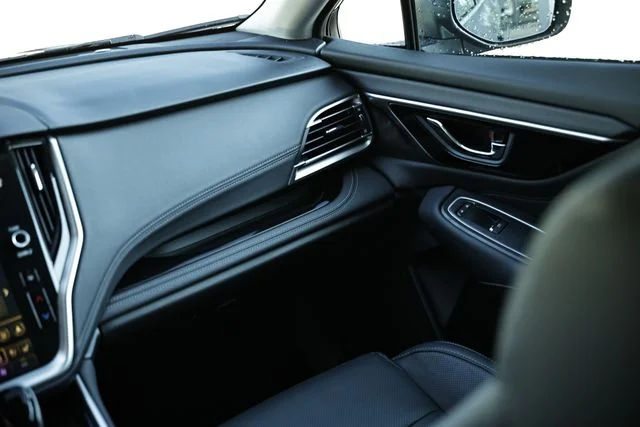 2025 Subaru Outback Touring - Photo 30