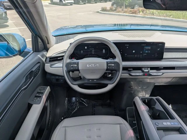 New 2026 Ocean Blue Kia Wind AWD image 18