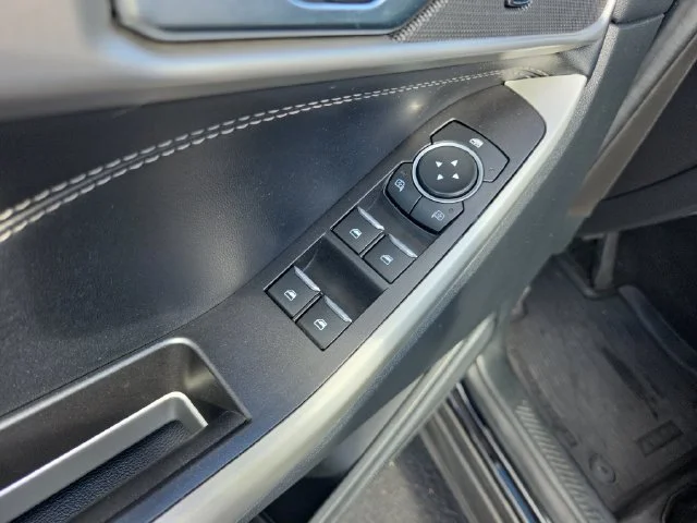 Used 2021 Black Ford XLT image 13