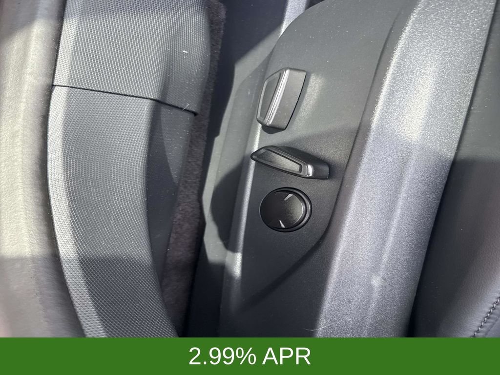 Used 2023 Black Ford Select image 19