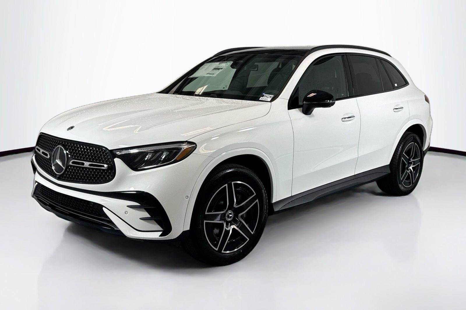 New 2026 Polar White Mercedes-Benz GLC 300 image 1