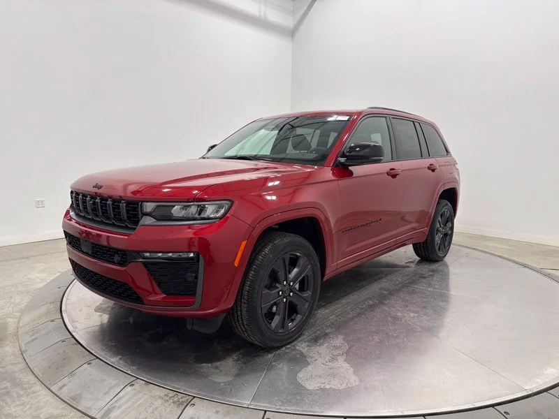 New 2027 Red Hot Pearlcoat Jeep Limited Reserve image 3