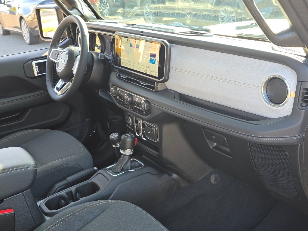 Used 2025 Black Clear Coat Jeep Sahara 4xe image 22
