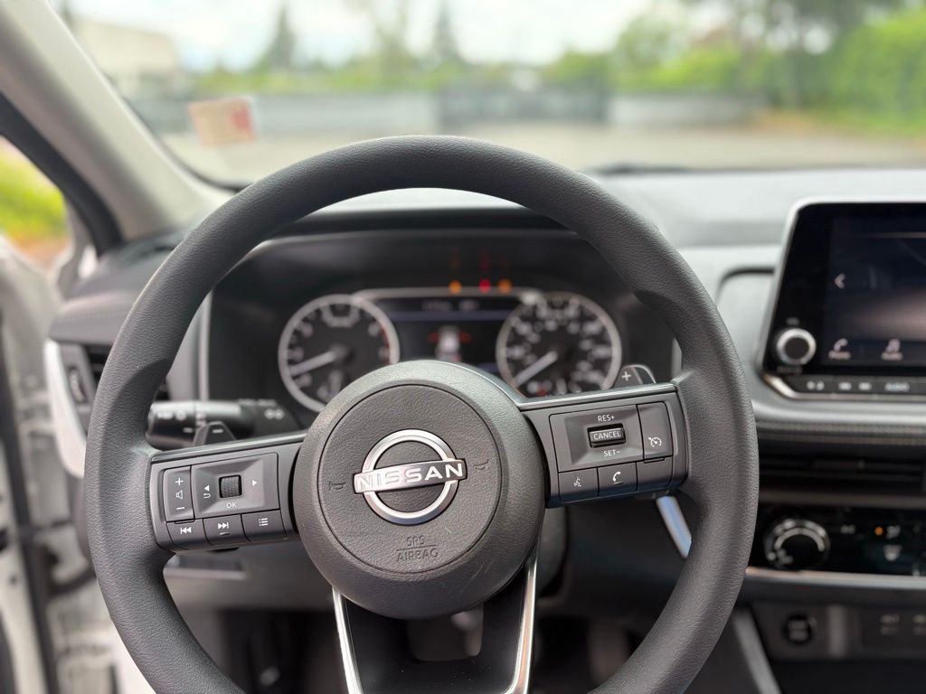 Used 2024 White Nissan S image 11