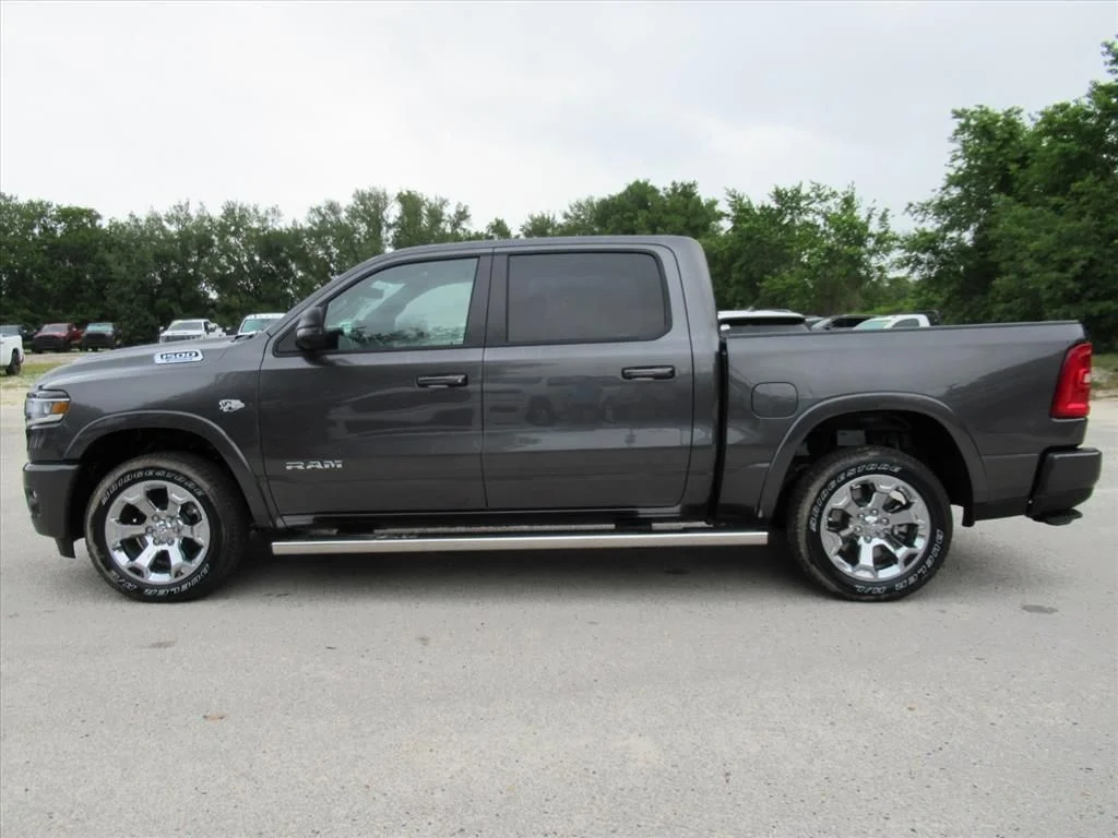 New 2026 Granite Crystal Metallic Clear-Coat Exterior Paint RAM Big Horn/Lone Star image 4