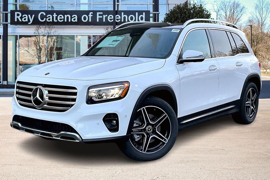 2026 Mercedes-Benz GLB GLB 250 4MATIC's photo