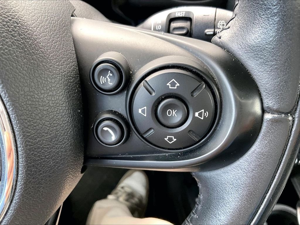Used 2019 Midnight Black Metallic MINI  image 24