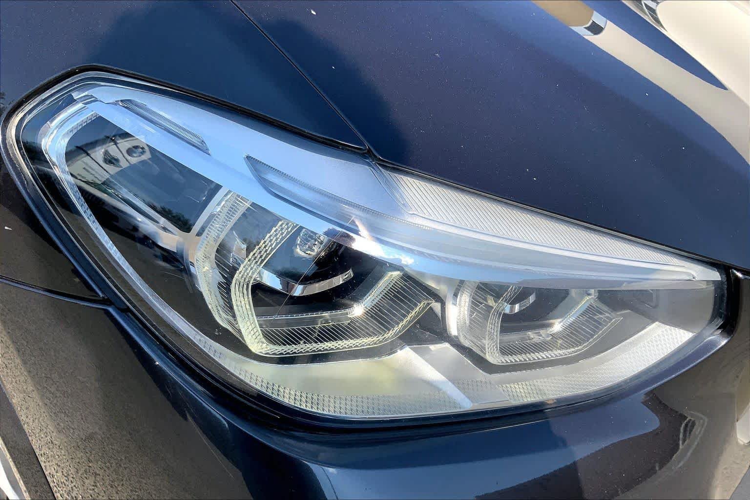 Used 2018 Alpine White BMW M40i image 27
