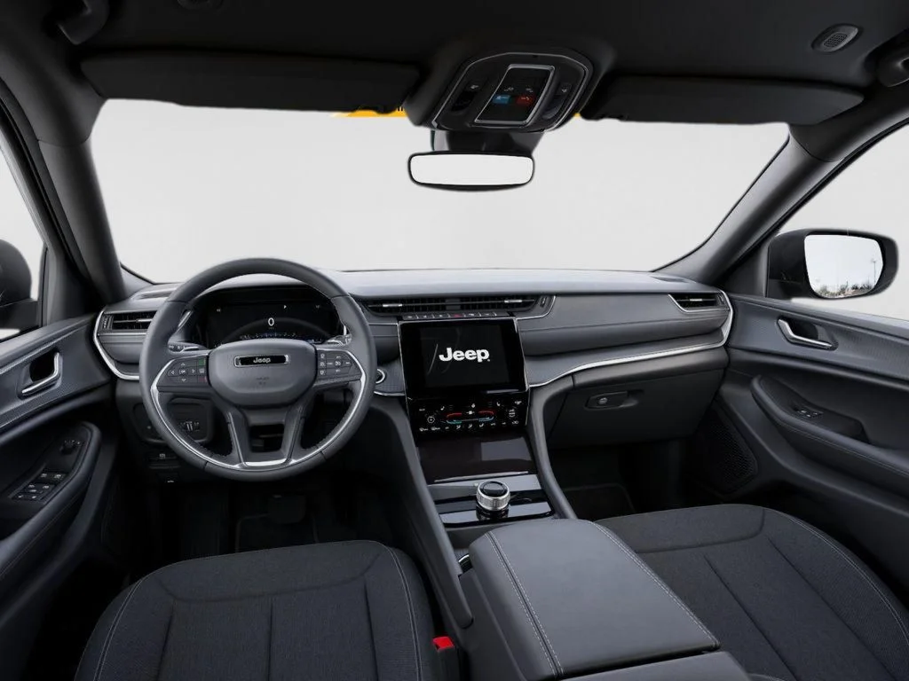 New 2026 Baltic Gray Metallic Clear-Coat Exterior Paint Jeep Laredo X image 14