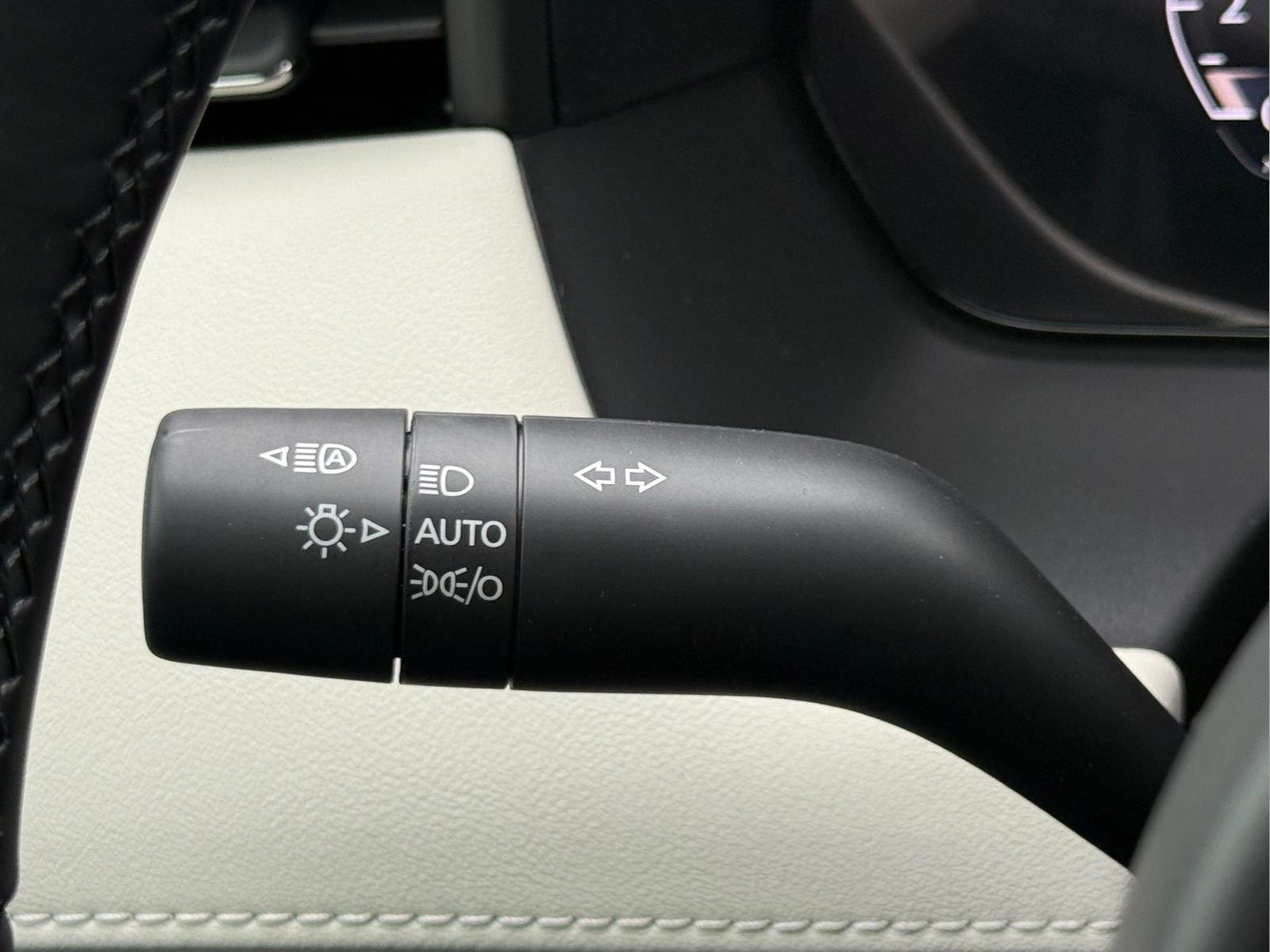 New 2026 Rhodium White Metallic Mazda 2.5 S Preferred AWD image 28
