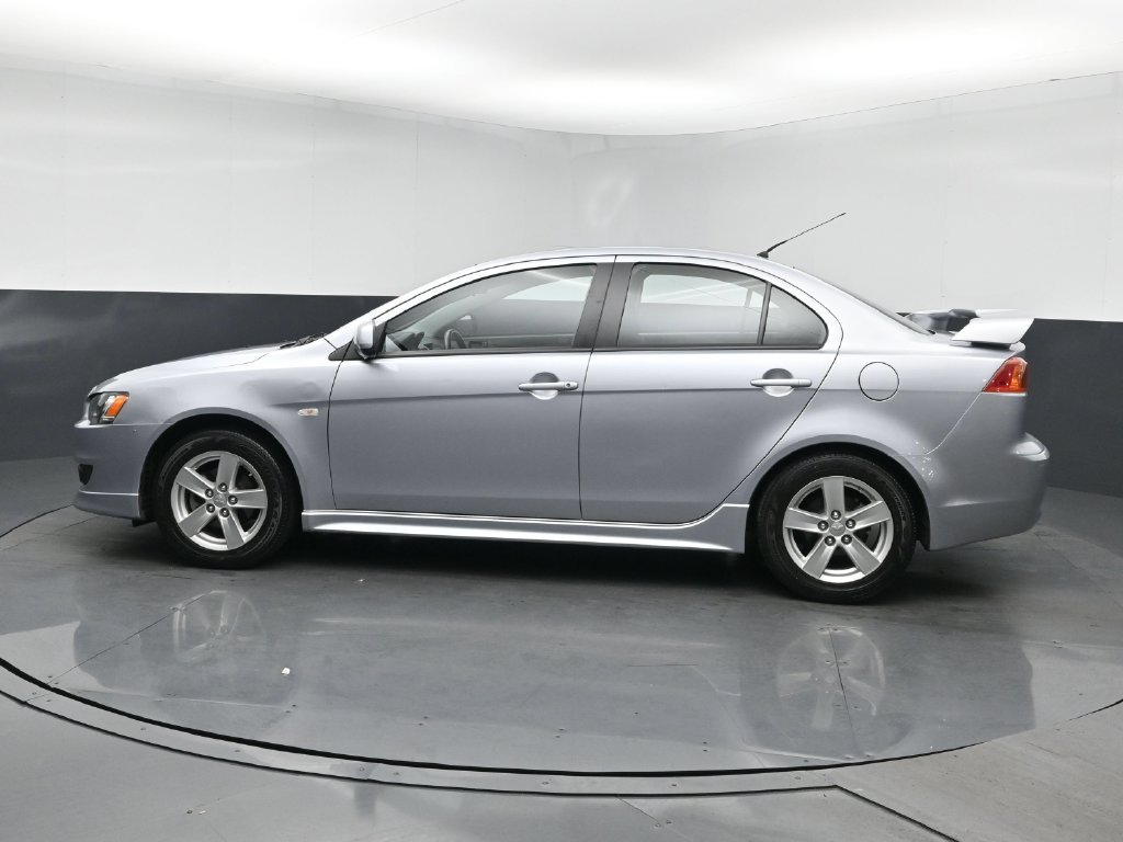Used 2009 White Mitsubishi ES image 4