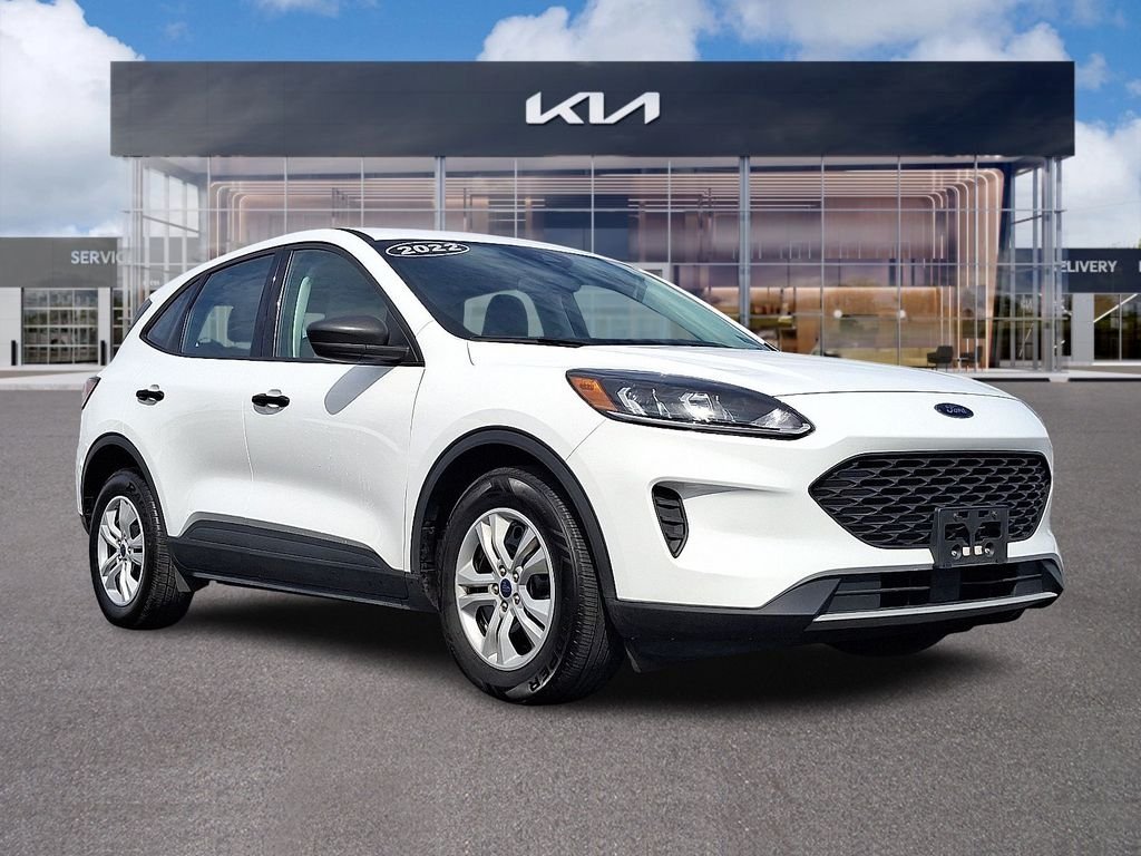 2022 Ford Escape S
