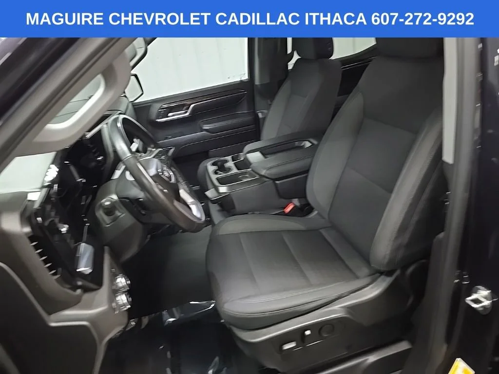 Used 2022 Titanium Rush Metallic GMC Elevation image 29