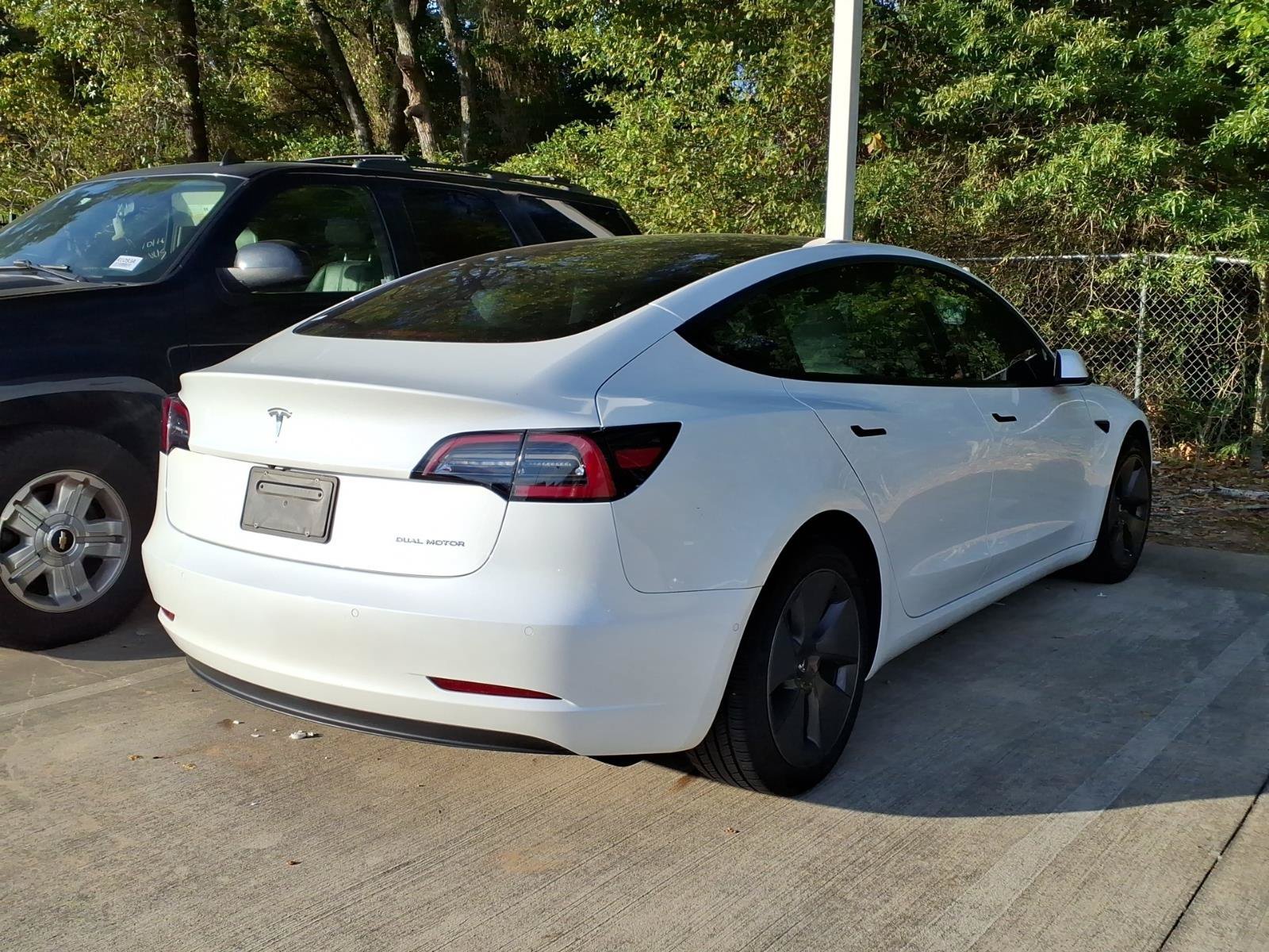 Used 2022 Pearl White Multi-Coat Tesla Long Range image 6