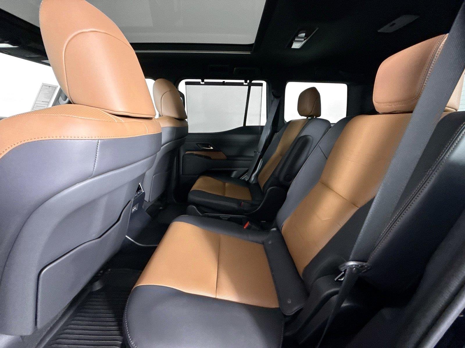 Used 2025 Nightfall Mica Lexus GX 550 Luxury+ image 31