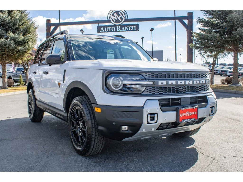 New 2026 OXFORD WHITE Ford Badlands image 2