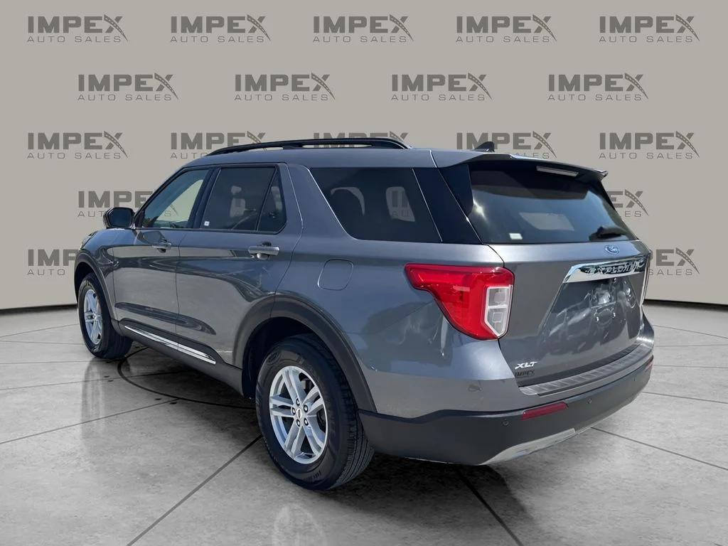 Used 2021 Gray Ford XLT image 3