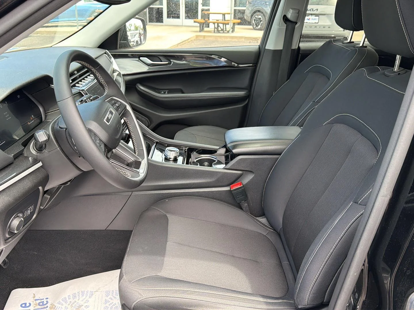 Used 2023 Diamond Black Crystal Pearlcoat Jeep Laredo image 13
