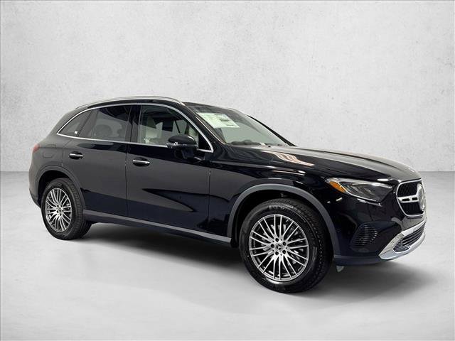 New 2026 Black Mercedes-Benz GLC 300 image 33