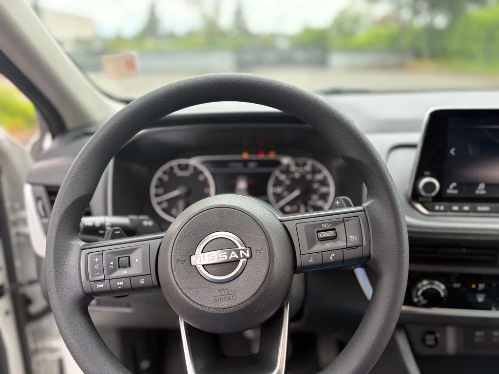Used 2024 White Nissan S image 11