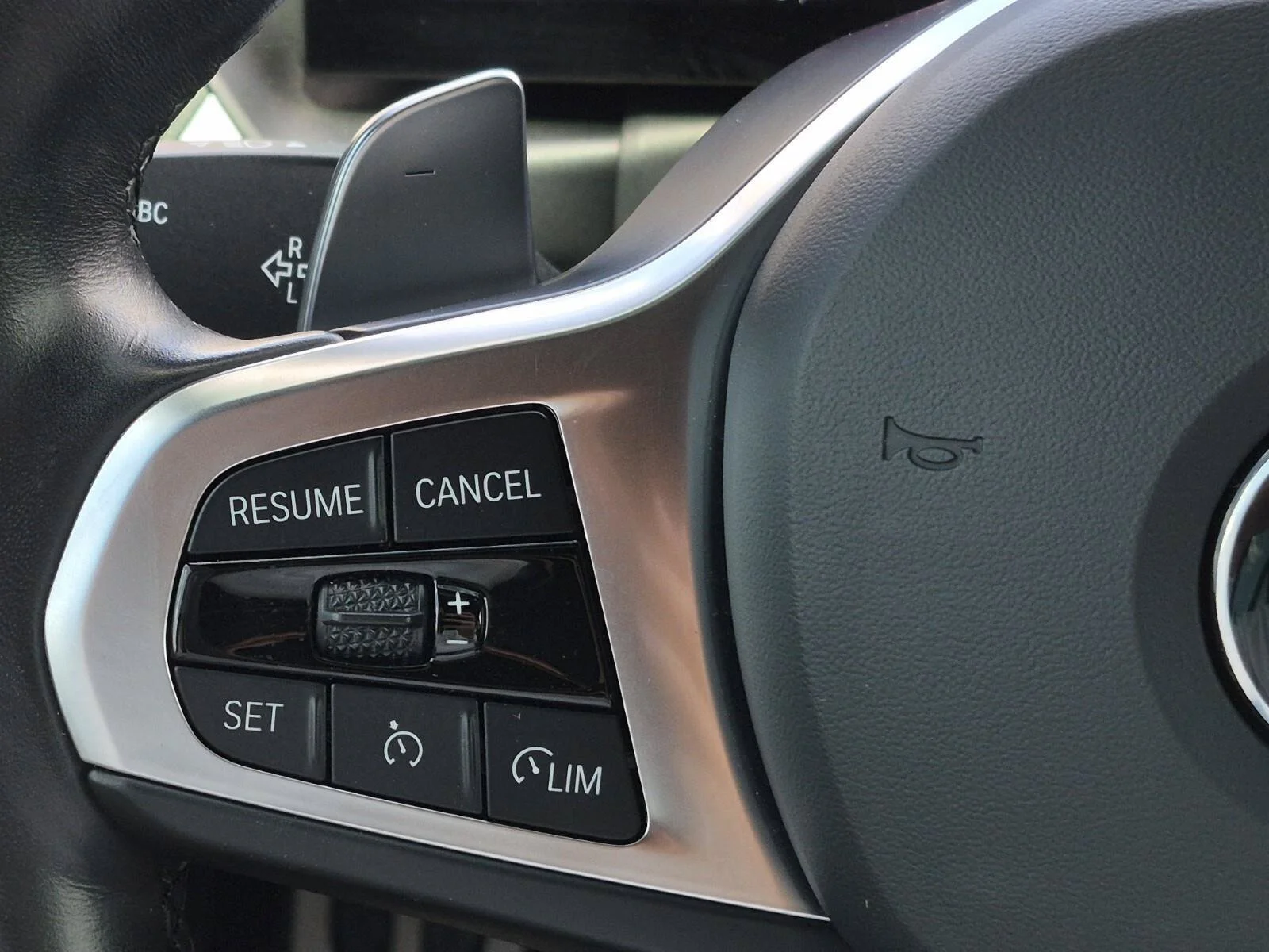 2024 BMW 3 Series M340i - Photo 25