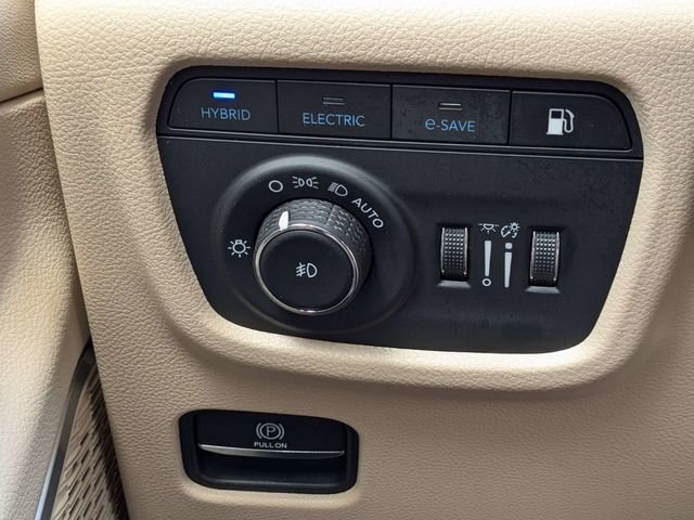 New 2022 Bright White Clearcoat Jeep 4xe image 29