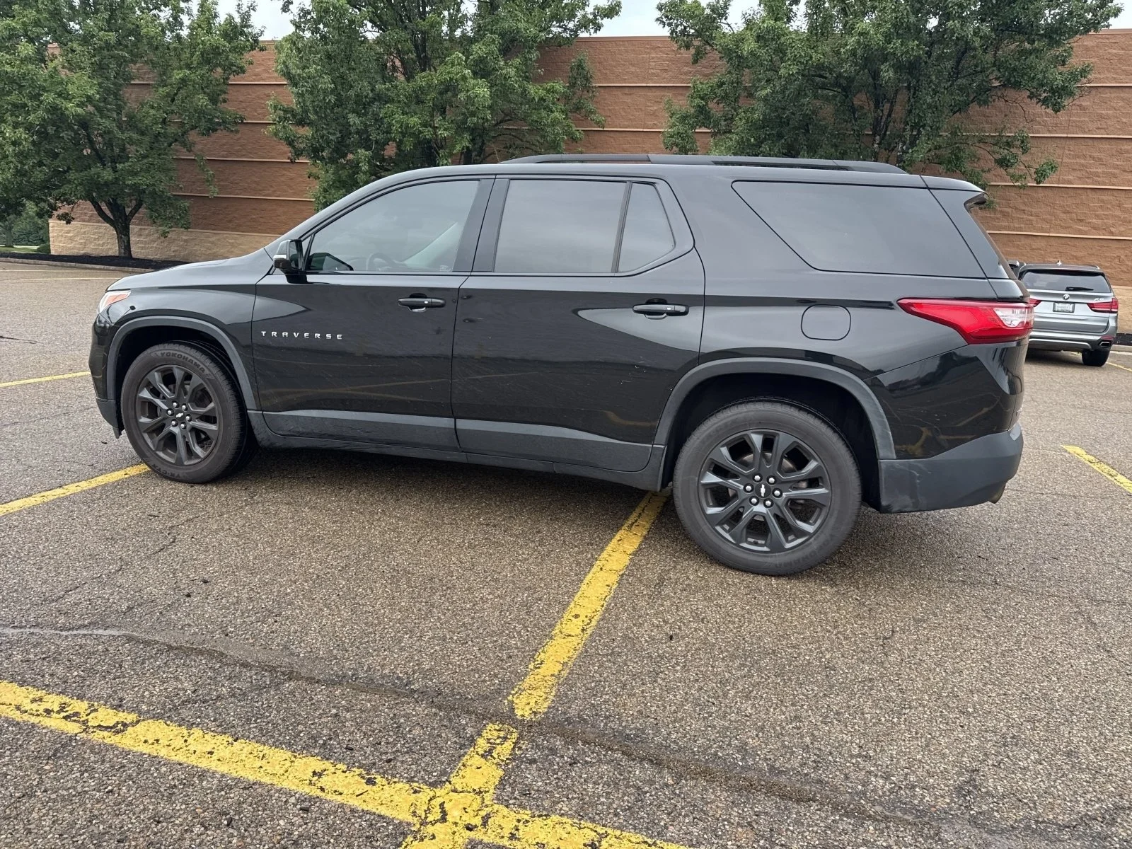 Used 2020 Mosaic Black Metallic Chevrolet RS image 27