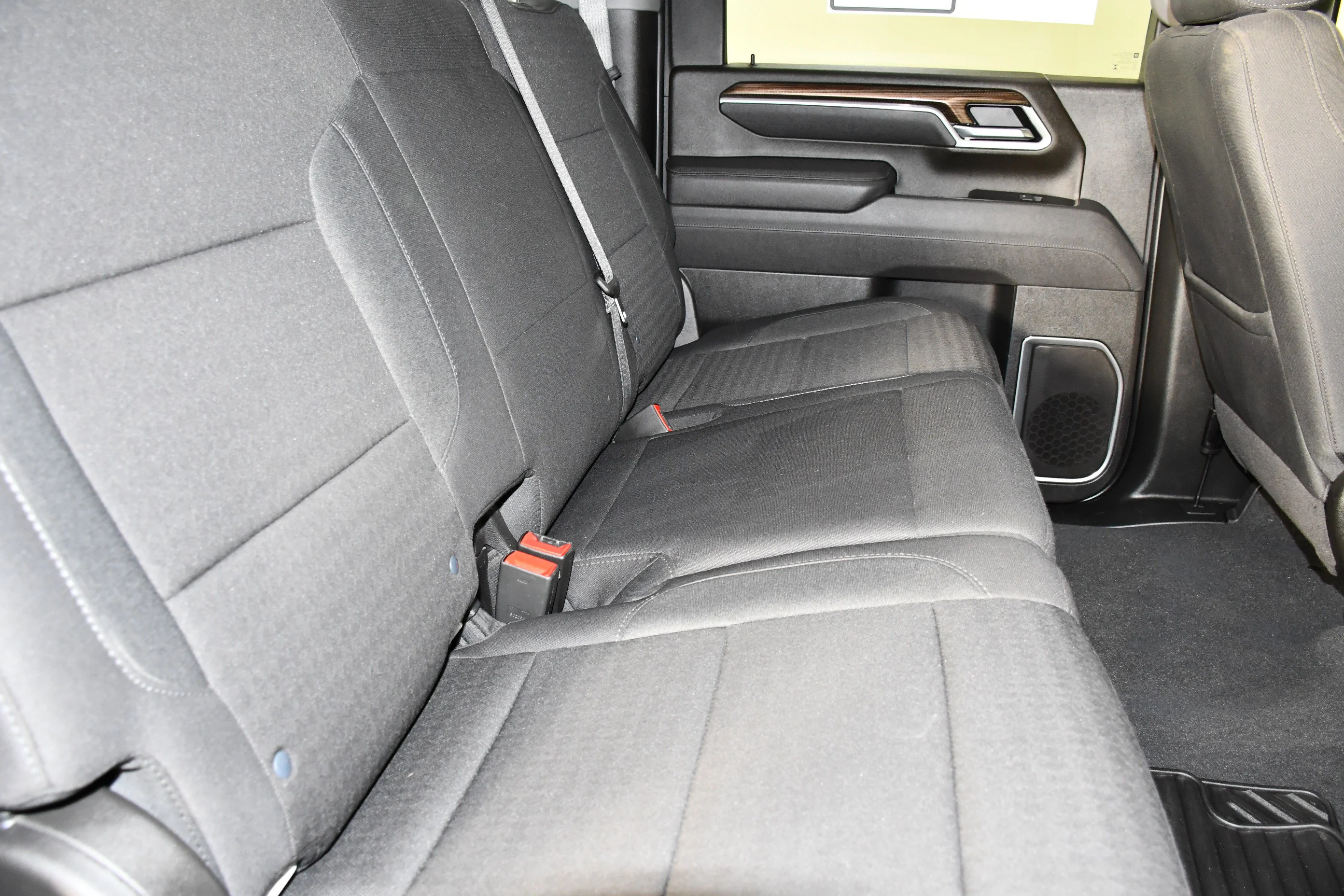 Used 2025 Summit White Chevrolet LT image 46