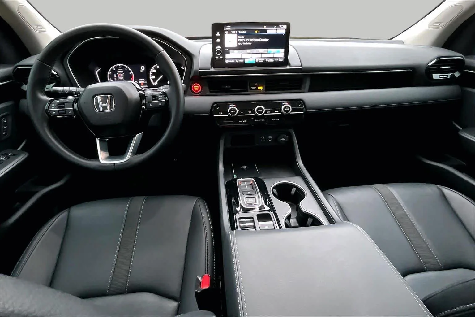 2025 Honda Pilot Touring - Photo 29