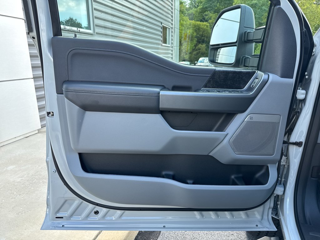 New 2026 Avalanche Ford XLT image 26