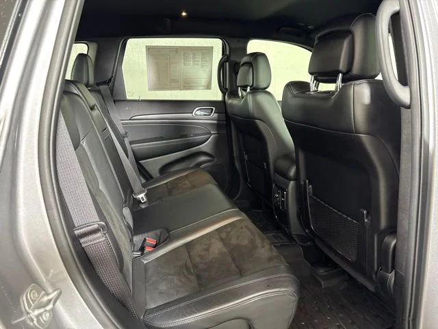 Used 2020 Billet Silver Metallic Jeep Laredo image 5