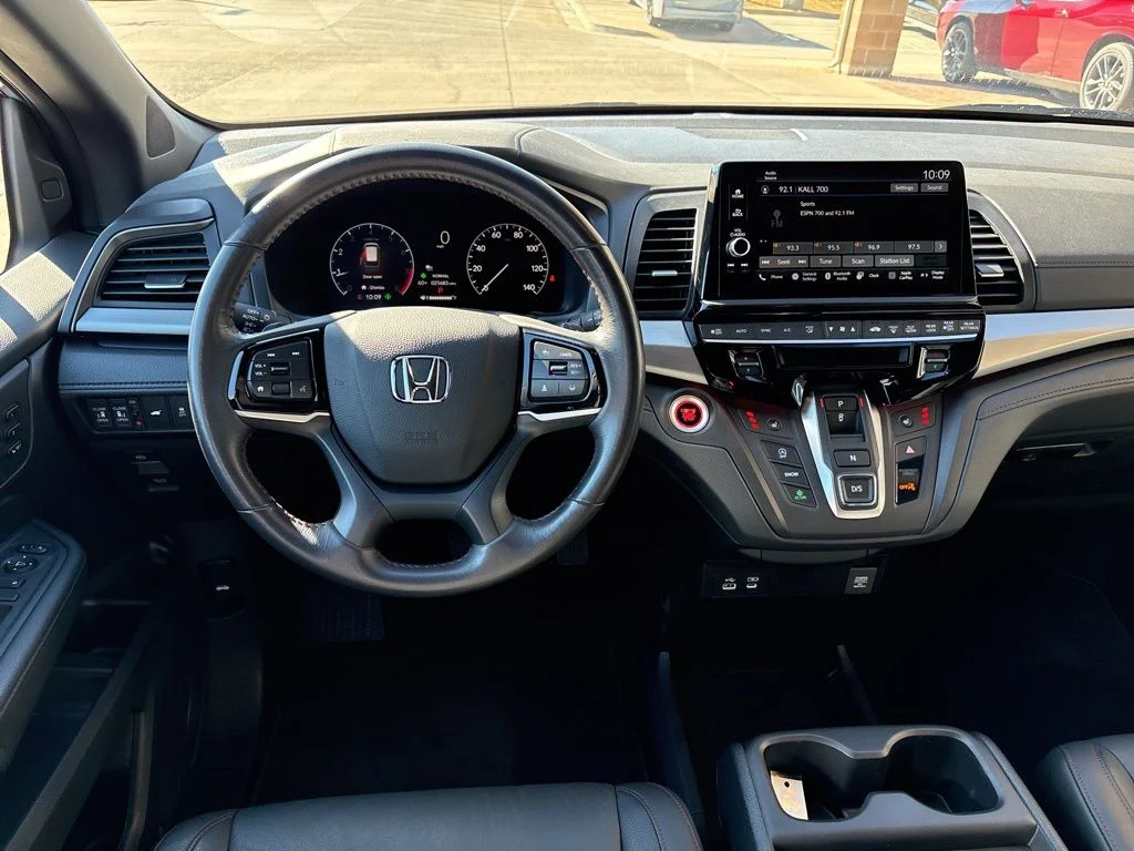 Used 2025 Gray Honda Sport-L image 7