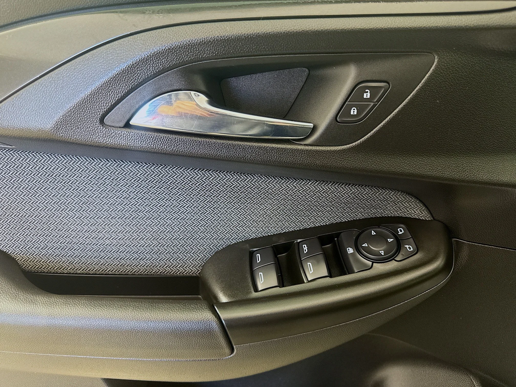 Used 2021 SATIN STEEL METALLIC Chevrolet LS image 19