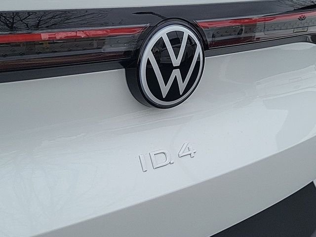 New 2025 White/off-white Volkswagen Pro S image 16