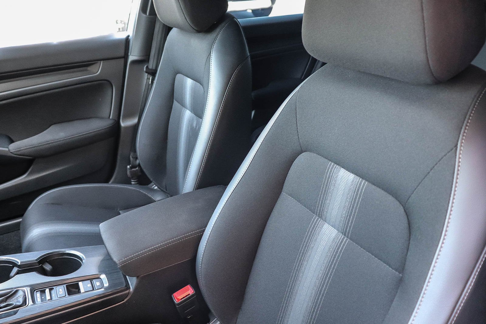 2025 Honda Civic Sport - Photo 27