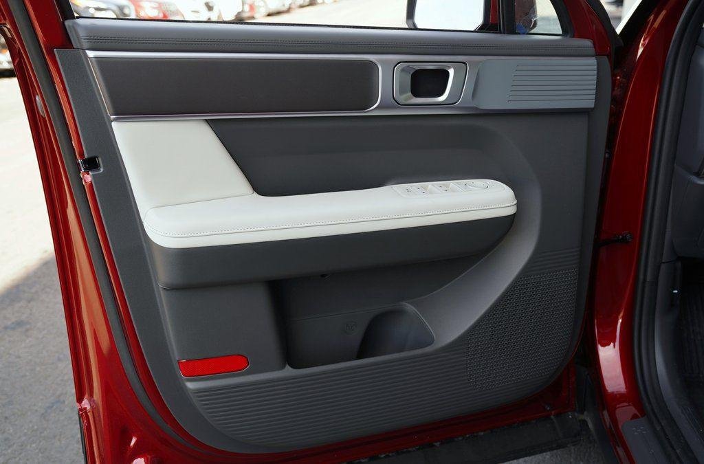 2025 Hyundai Santa Fe SEL - Photo 7