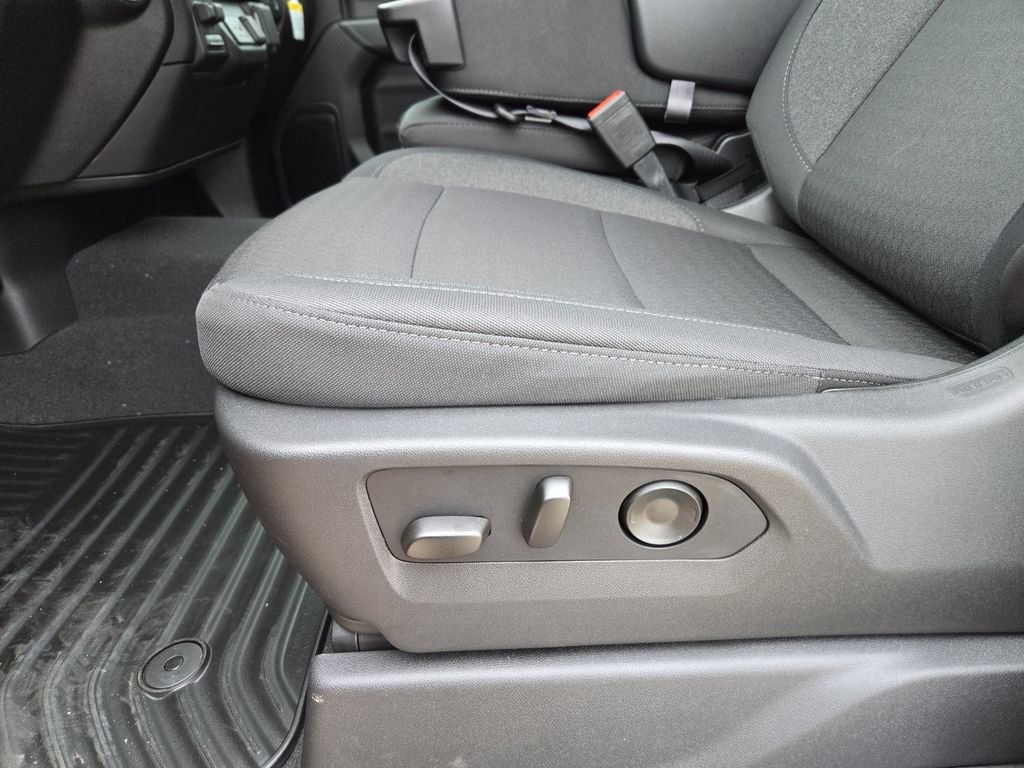 2026 Chevrolet Silverado 1500 Custom - Photo 13