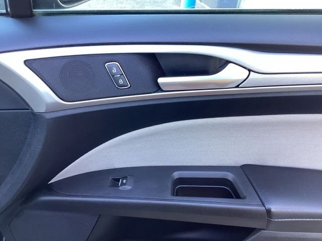 Certified Used 2018 Blue Metallic Ford S image 19