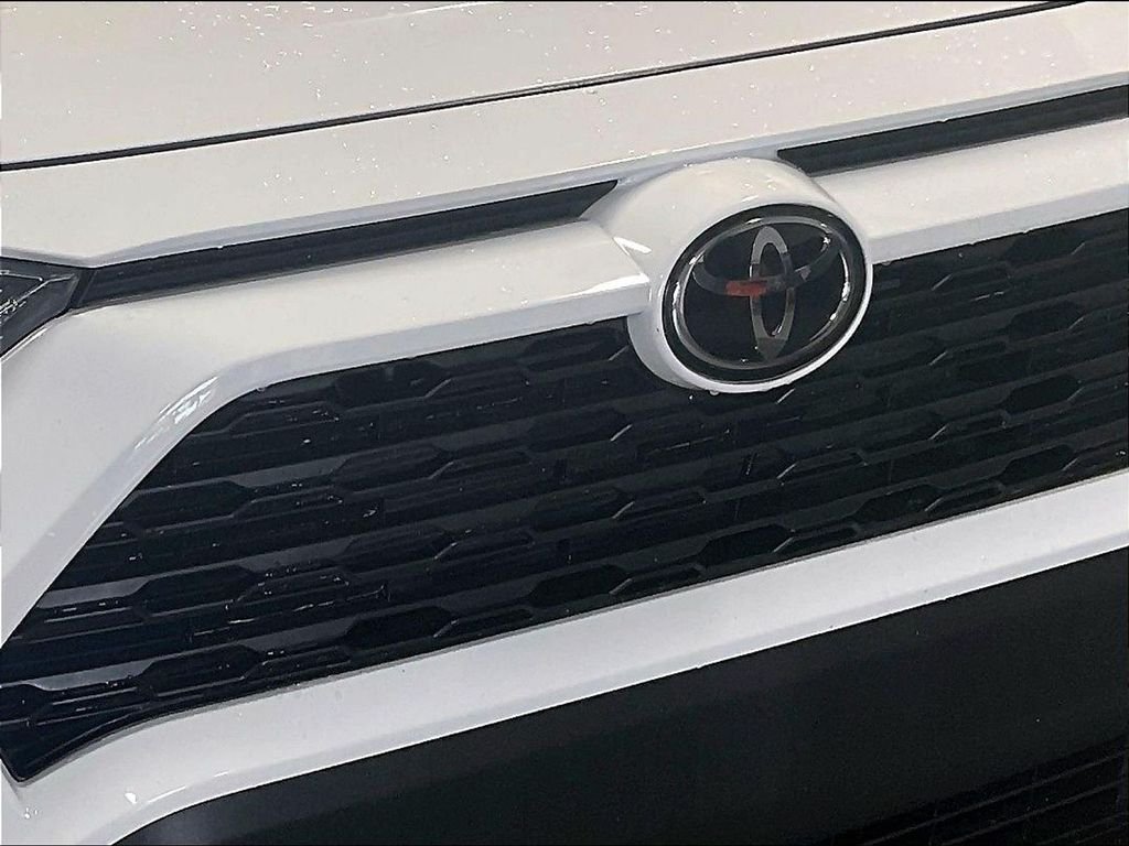 Certified Used 2024 White Toyota XLE image 31