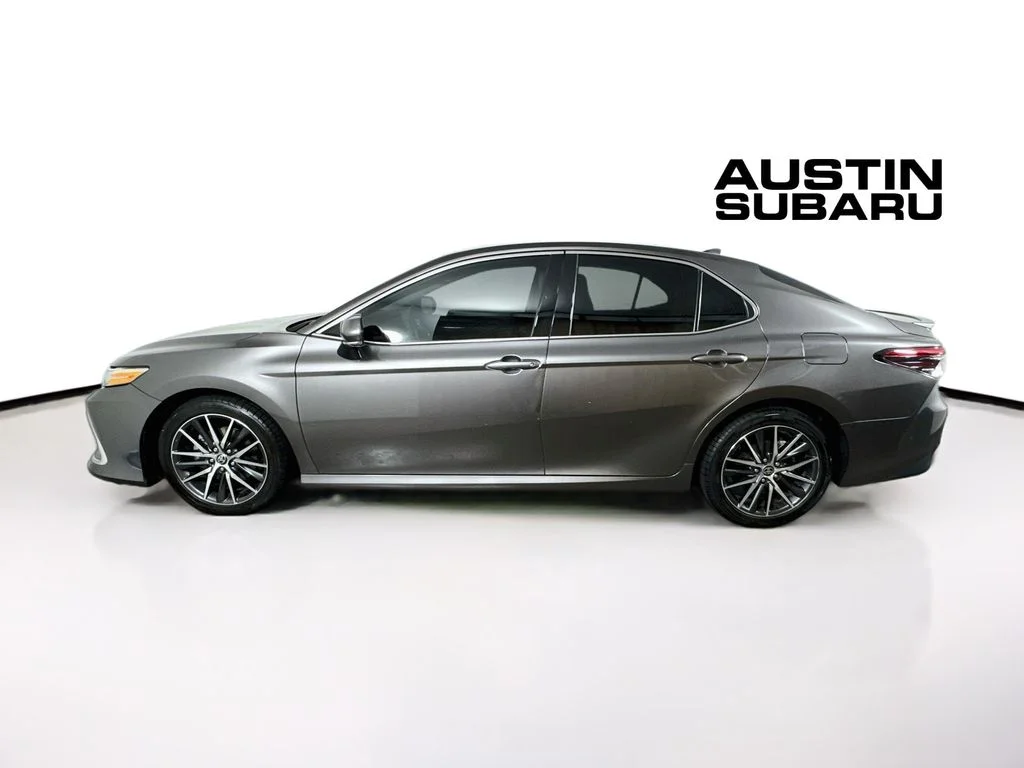Used 2021 Gray Toyota XLE image 4