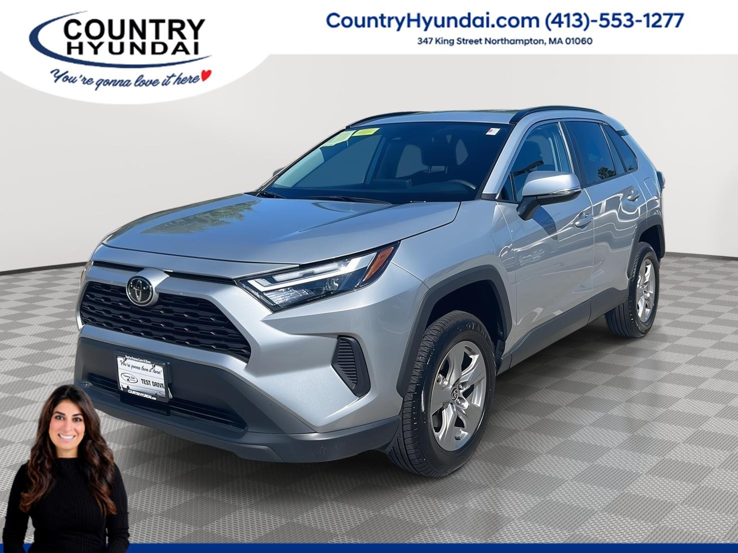 2025 Toyota RAV4 XLE - Photo 1