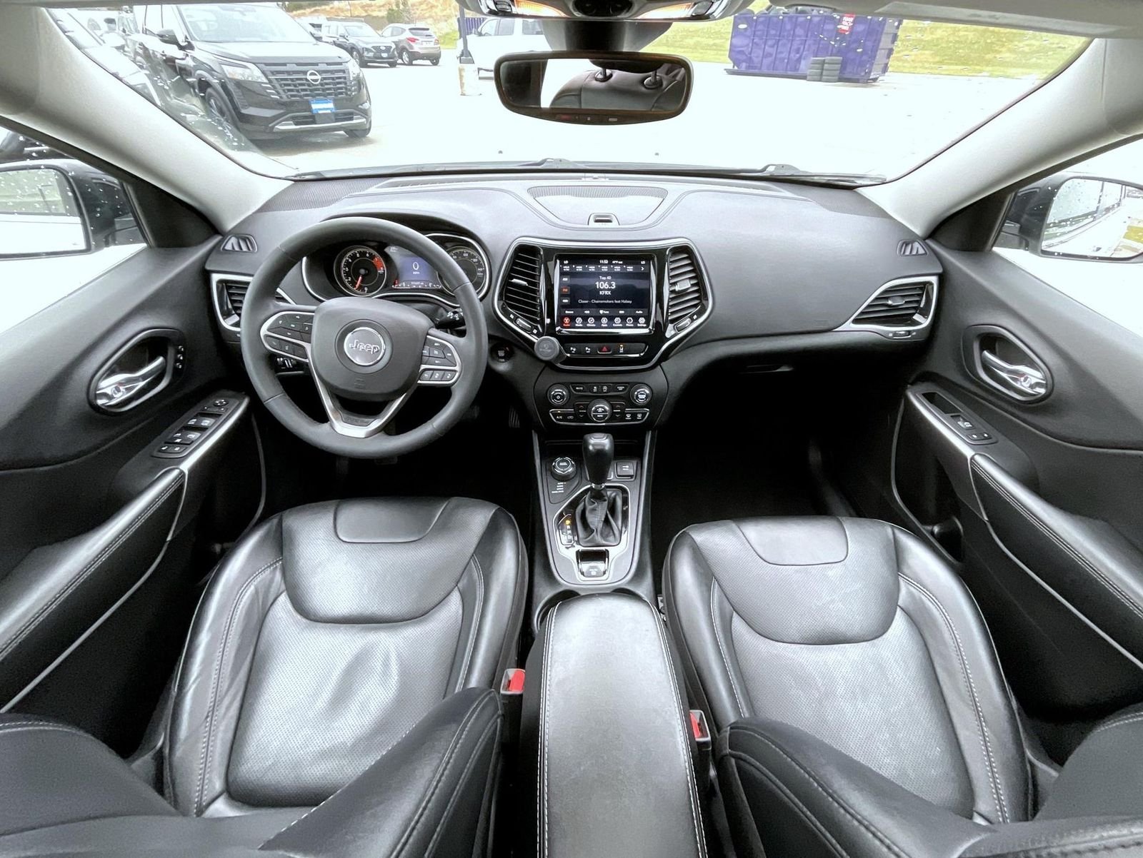 Used 2022 White Jeep Limited image 15
