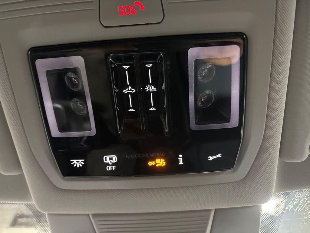New 2026 Silver Volkswagen 2.0T SE image 17