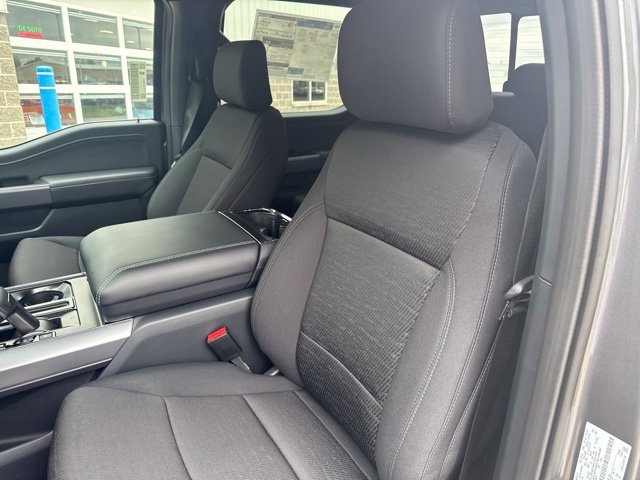 New 2026 Carbonized Gray Metallic Ford XLT image 15
