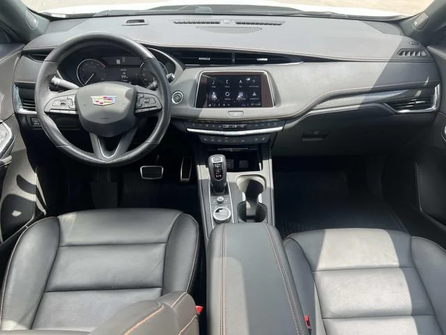 Used 2019 CRYSTAL WHITE TRICOAT Cadillac AWD Sport image 13