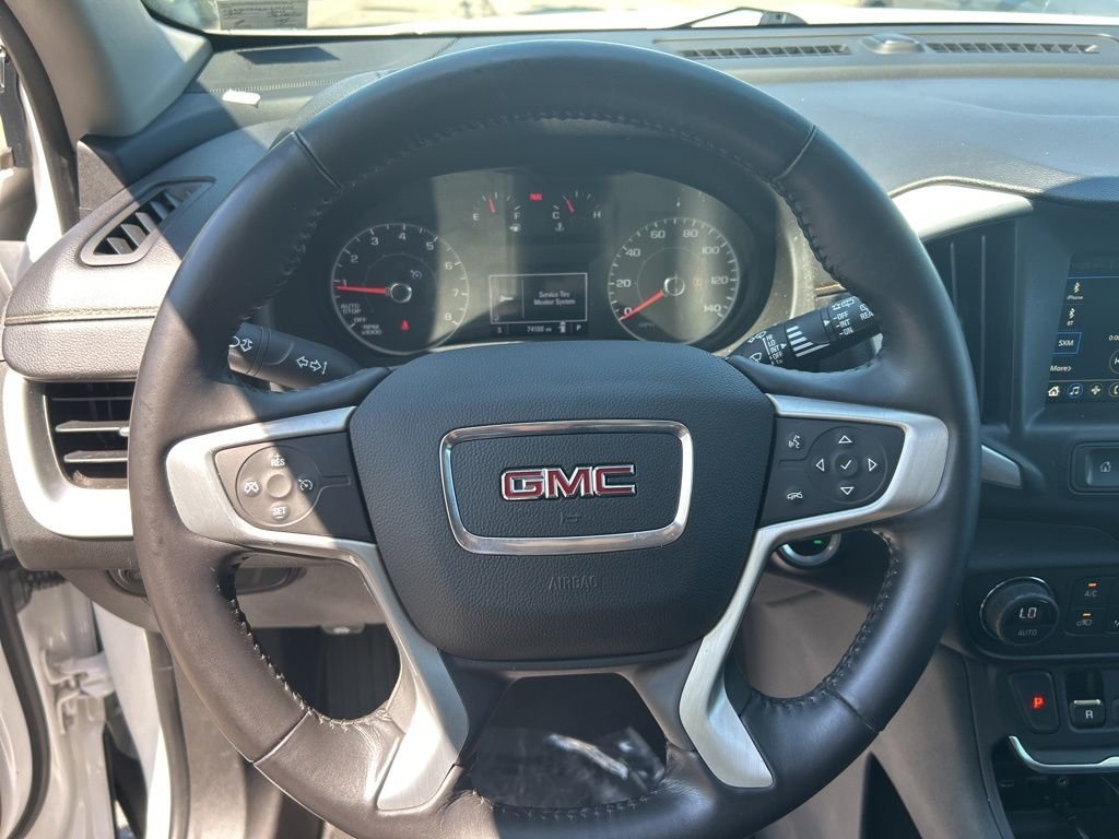 Used 2018 White GMC SLE image 10